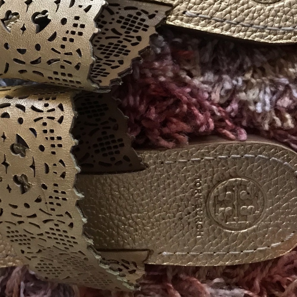 Tory Burch sold - Picture 3 of 3